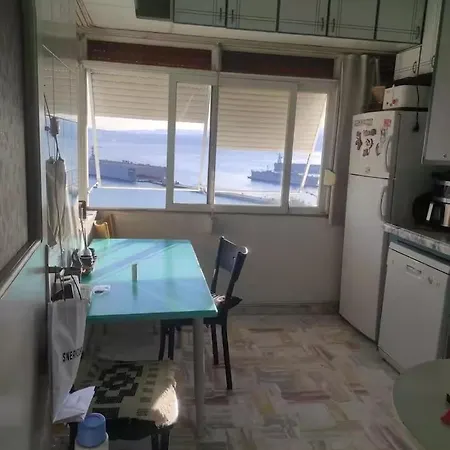 Quiet Family House With Sea View Apartment